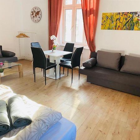 Deluxe Quad Room Dw Viena Exterior foto