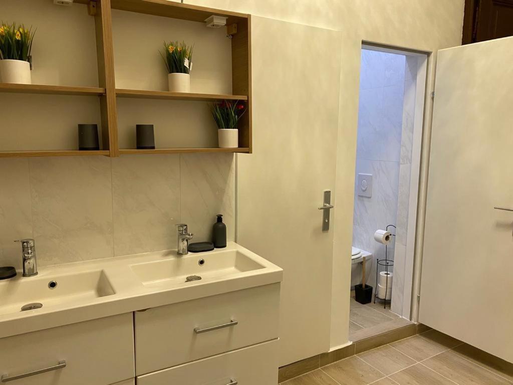 Deluxe Quad Room Dw Viena Exterior foto