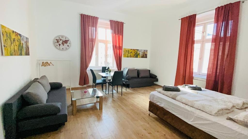 Deluxe Quad Room Dw Viena Exterior foto