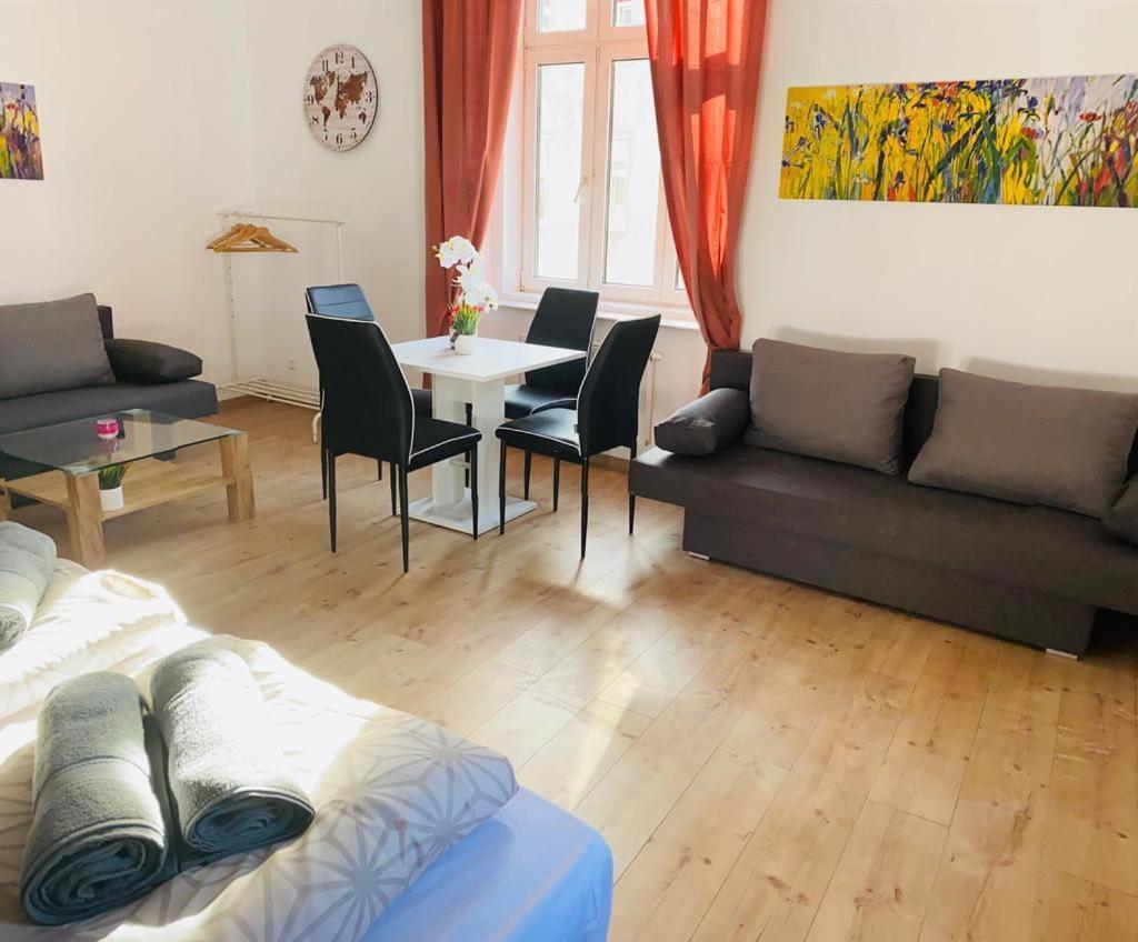 Deluxe Quad Room Dw Viena Exterior foto